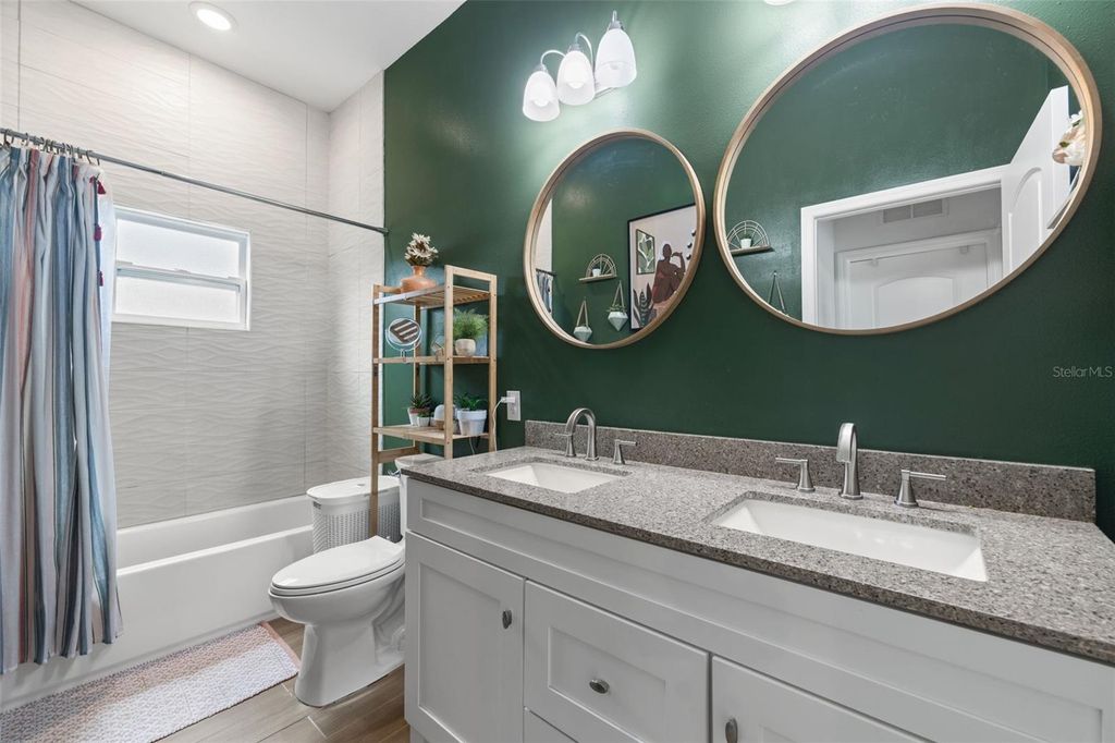 Image 8 of property listing at 3403 E 10TH AVENUE, Tampa, FL 33605