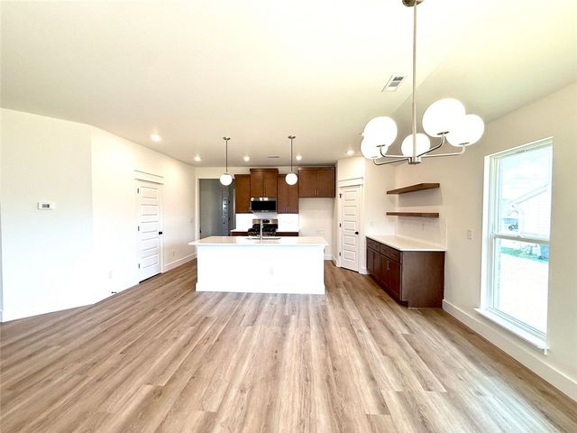 5069 Elk Valley Avenue, Springdale, AR 72762