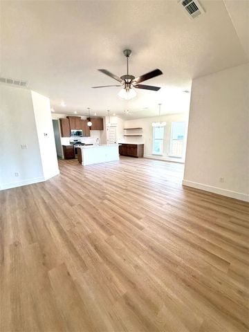 5069 Elk Valley Avenue, Springdale, AR 72762