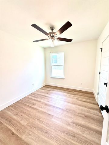 5069 Elk Valley Avenue, Springdale, AR 72762