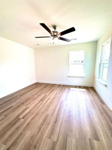 5069 Elk Valley Avenue, Springdale, AR 72762
