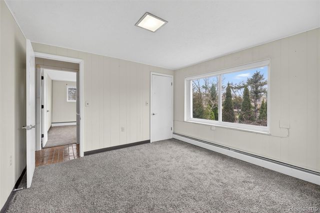 7975 Bendix Road, Genoa Township, MI 48114