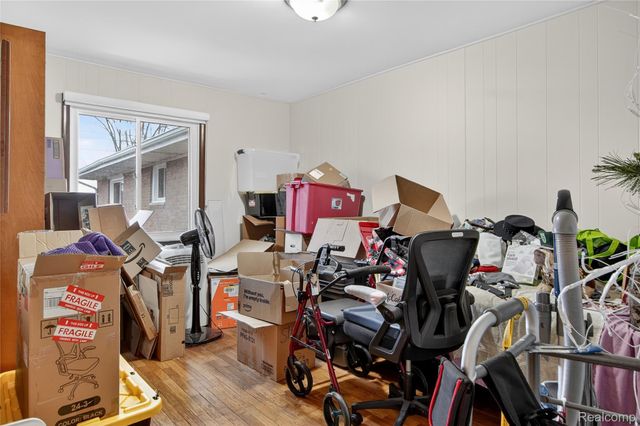 7975 Bendix Road, Genoa Township, MI 48114