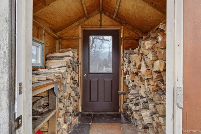 7975 Bendix Road, Genoa Township, MI 48114