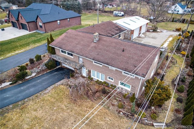 7975 Bendix Road, Genoa Township, MI 48114