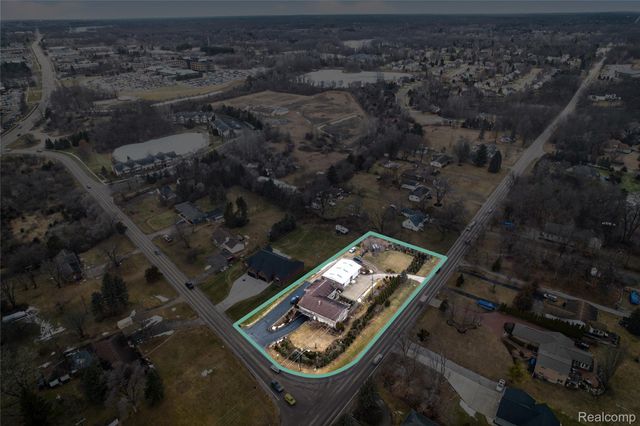 7975 Bendix Road, Genoa Township, MI 48114