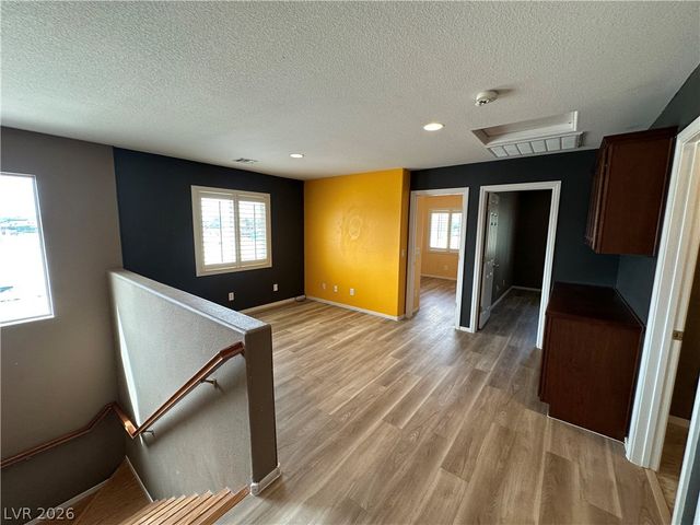 6904 Caspian Tern Street, North Las Vegas, NV 89084