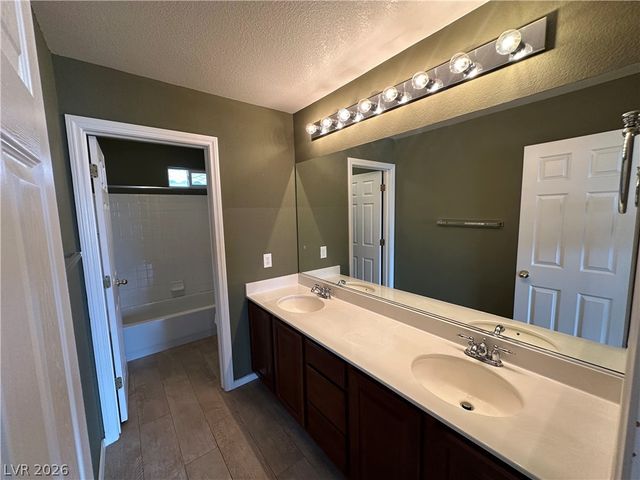 6904 Caspian Tern Street, North Las Vegas, NV 89084