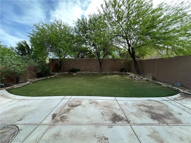 6904 Caspian Tern Street, North Las Vegas, NV 89084