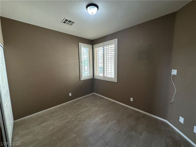 6904 Caspian Tern Street, North Las Vegas, NV 89084
