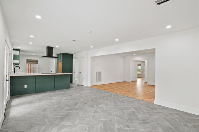 312 W 31st Street, Houston, TX 77018