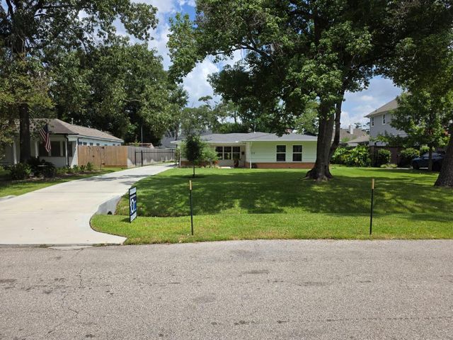 312 W 31st Street, Houston, TX 77018