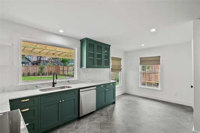 312 W 31st Street, Houston, TX 77018