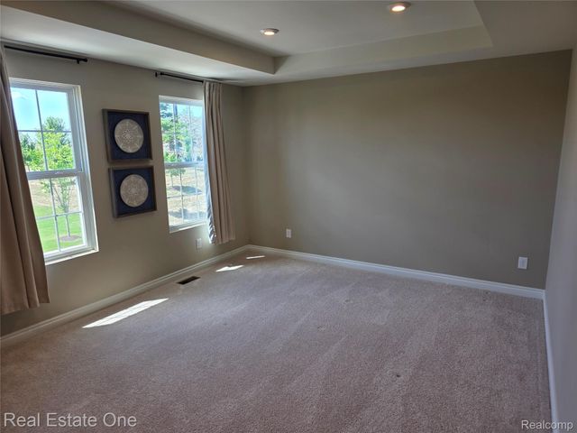 4913 Glenora Drive 98, Orion Charter Township, MI 48359