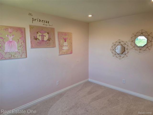4913 Glenora Drive 98, Orion Charter Township, MI 48359