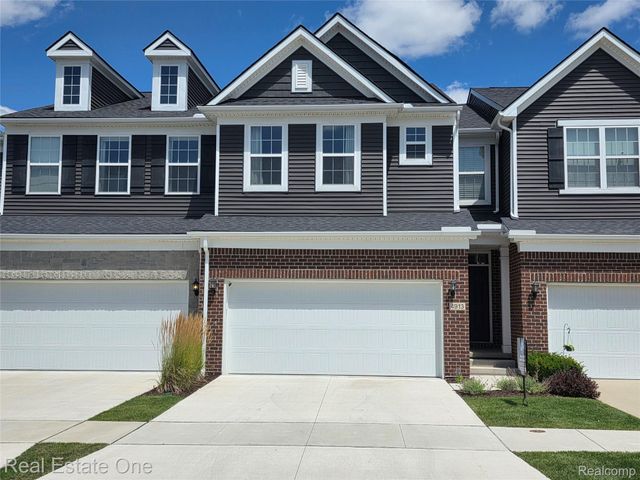 4913 Glenora Drive 98, Orion Charter Township, MI 48359