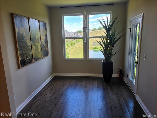 4913 Glenora Drive 98, Orion Charter Township, MI 48359