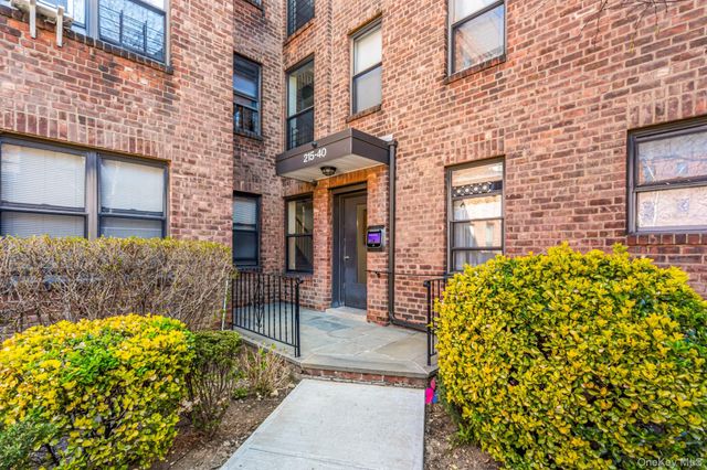 215-40 47th Avenue 2A, Bayside, NY 11361