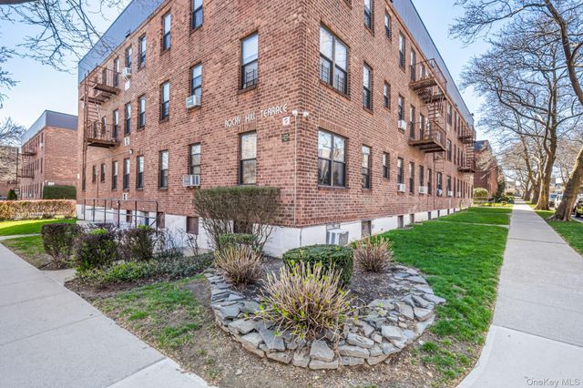 215-40 47th Avenue 2A, Bayside, NY 11361