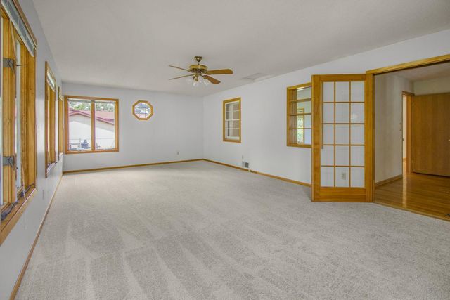 1957 Payne Avenue, Maplewood, MN 55117