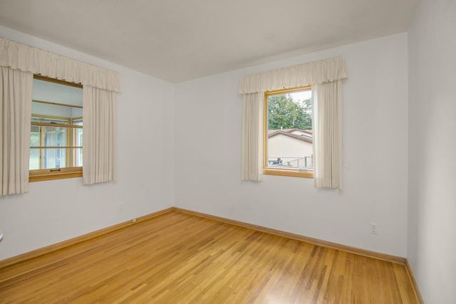 1957 Payne Avenue, Maplewood, MN 55117