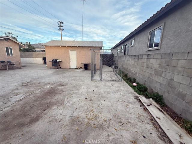 26079 9th, Highland, CA 92346