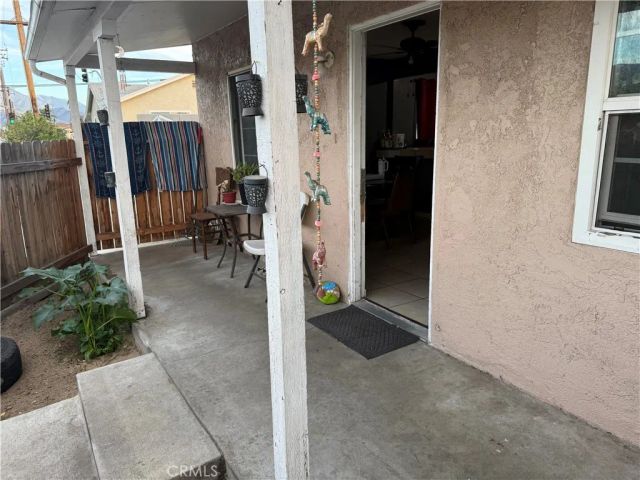 26079 9th, Highland, CA 92346