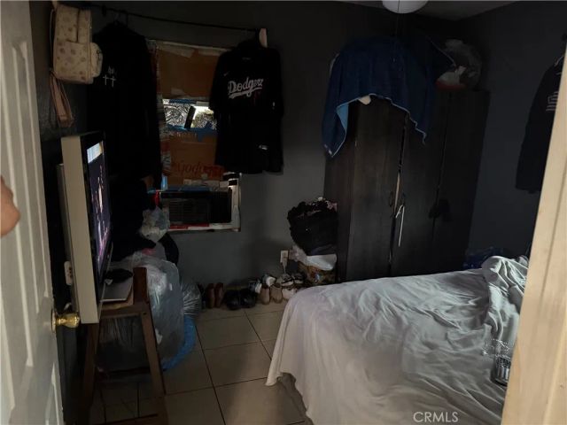 26079 9th, Highland, CA 92346