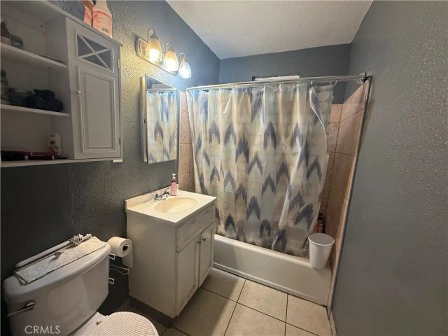 26079 9th, Highland, CA 92346