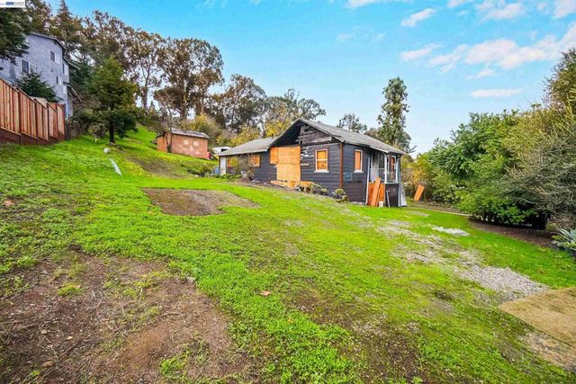 27449 Dobbel Ave, Hayward, CA 94542