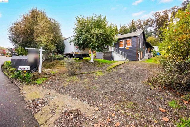 27449 Dobbel Ave, Hayward, CA 94542