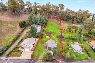 27449 Dobbel Ave, Hayward, CA 94542