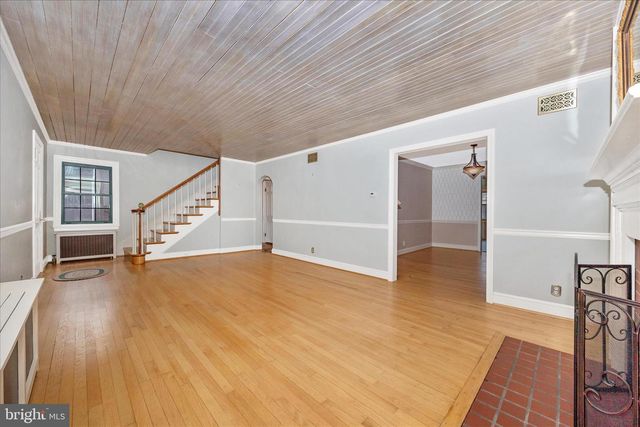 1305 THE TERRACE, Hagerstown, MD 21742