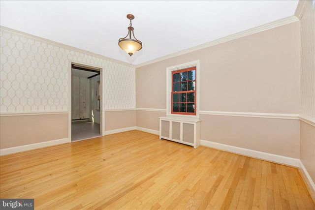 1305 THE TERRACE, Hagerstown, MD 21742