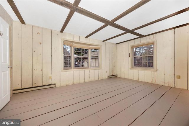 1305 THE TERRACE, Hagerstown, MD 21742