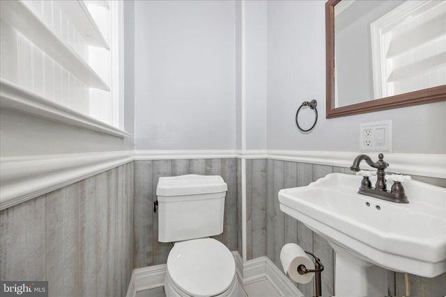 1305 THE TERRACE, Hagerstown, MD 21742