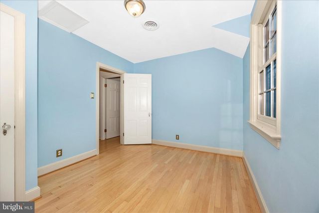 1305 THE TERRACE, Hagerstown, MD 21742