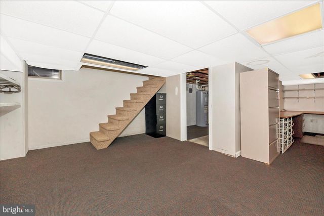 1305 THE TERRACE, Hagerstown, MD 21742