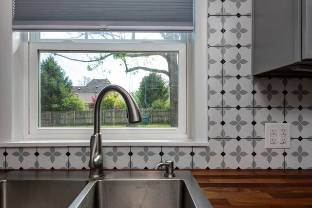 3732 S West Avenue, Springfield, MO 65807