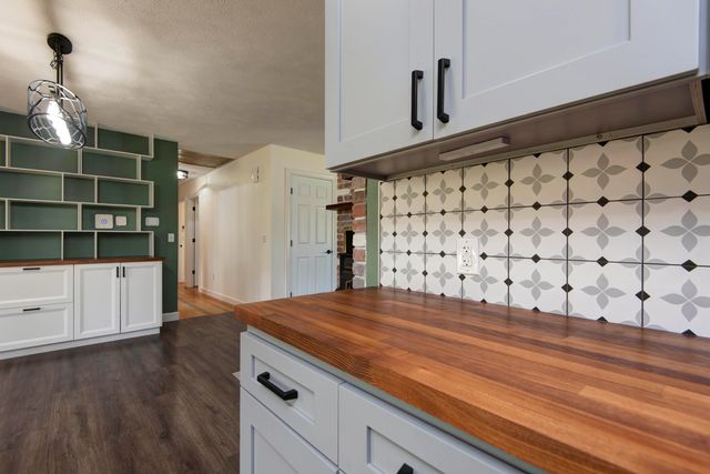 3732 S West Avenue, Springfield, MO 65807