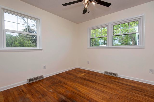 3732 S West Avenue, Springfield, MO 65807