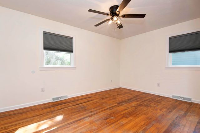 3732 S West Avenue, Springfield, MO 65807