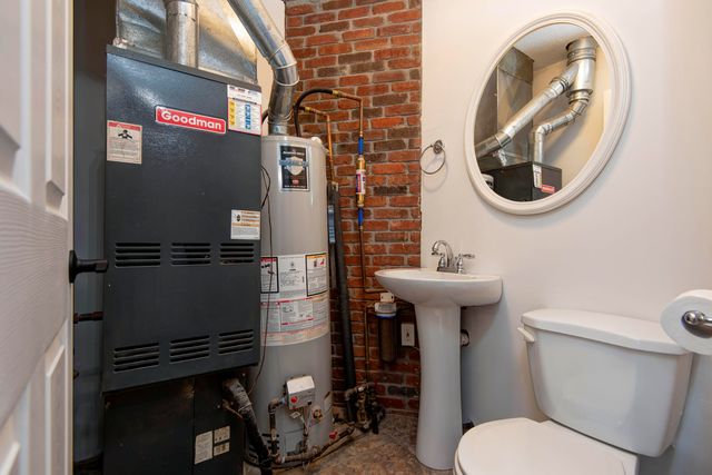 3732 S West Avenue, Springfield, MO 65807