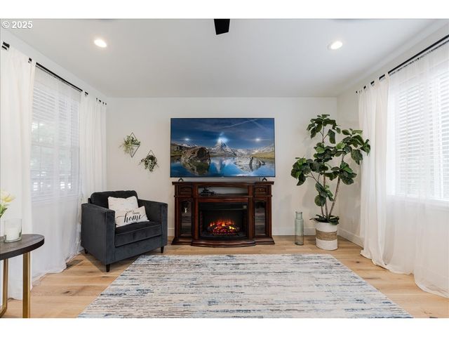 115 Ne 39TH Ave, Hillsboro, OR 97124