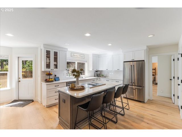 115 Ne 39TH Ave, Hillsboro, OR 97124