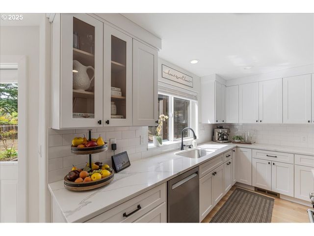 115 Ne 39TH Ave, Hillsboro, OR 97124