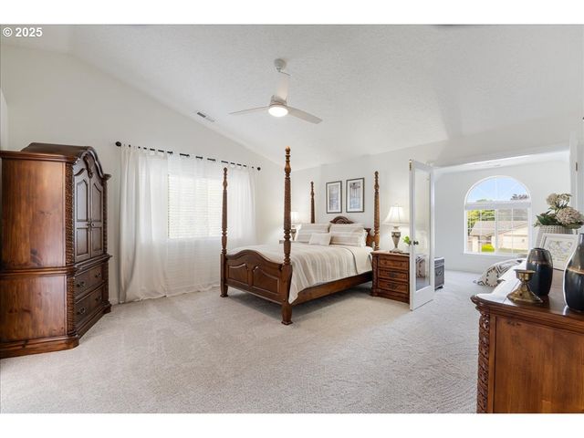 115 Ne 39TH Ave, Hillsboro, OR 97124