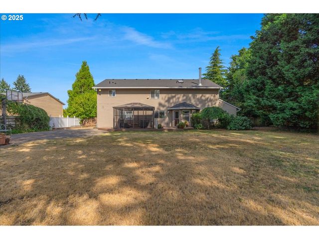 115 Ne 39TH Ave, Hillsboro, OR 97124