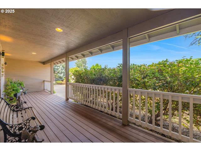 115 Ne 39TH Ave, Hillsboro, OR 97124