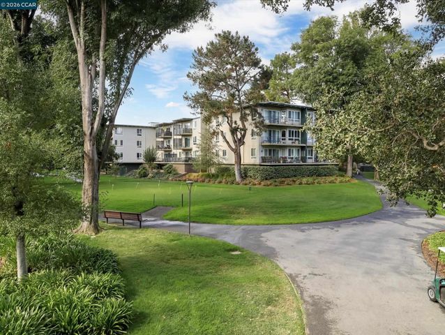 820 N Delaware St 215, San Mateo, CA 94401